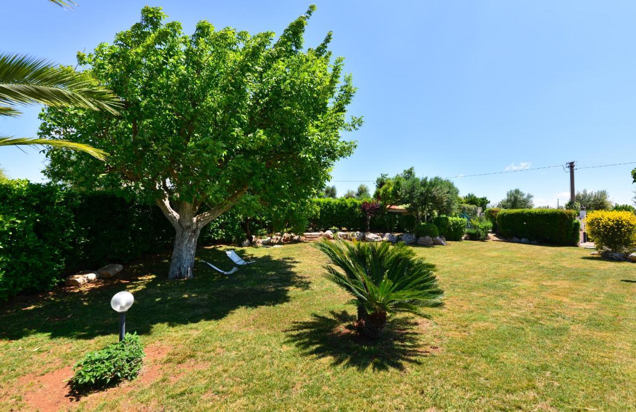 Terra Sessana Ville E Trullo Con Piscina Privata Остуни Екстериор снимка