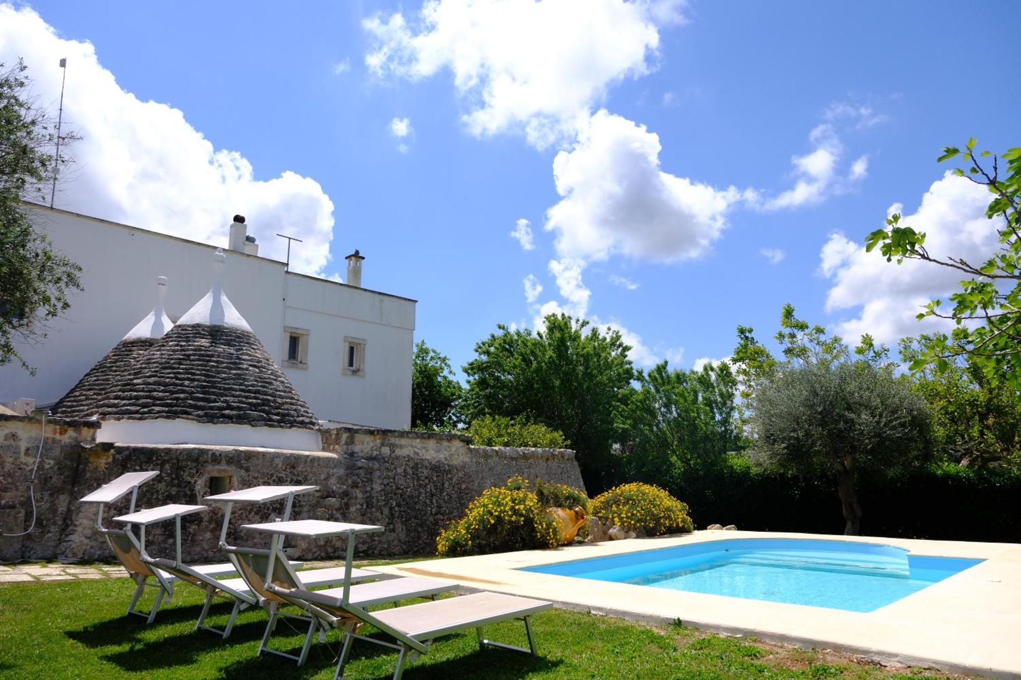 Terra Sessana Ville E Trullo Con Piscina Privata Остуни Екстериор снимка