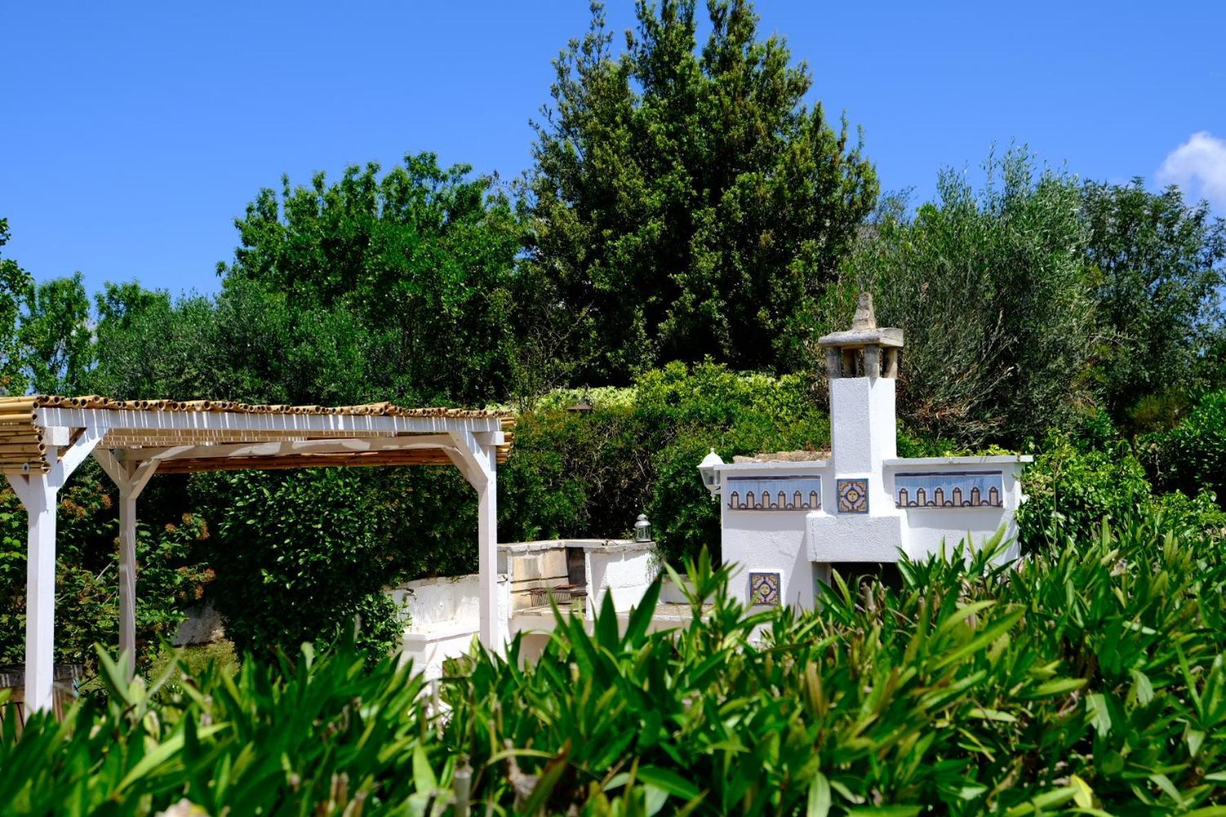 Terra Sessana Ville E Trullo Con Piscina Privata Остуни Екстериор снимка
