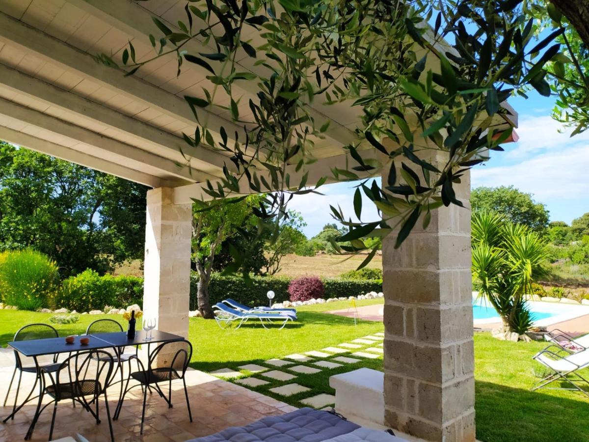 Terra Sessana Ville E Trullo Con Piscina Privata Остуни Екстериор снимка